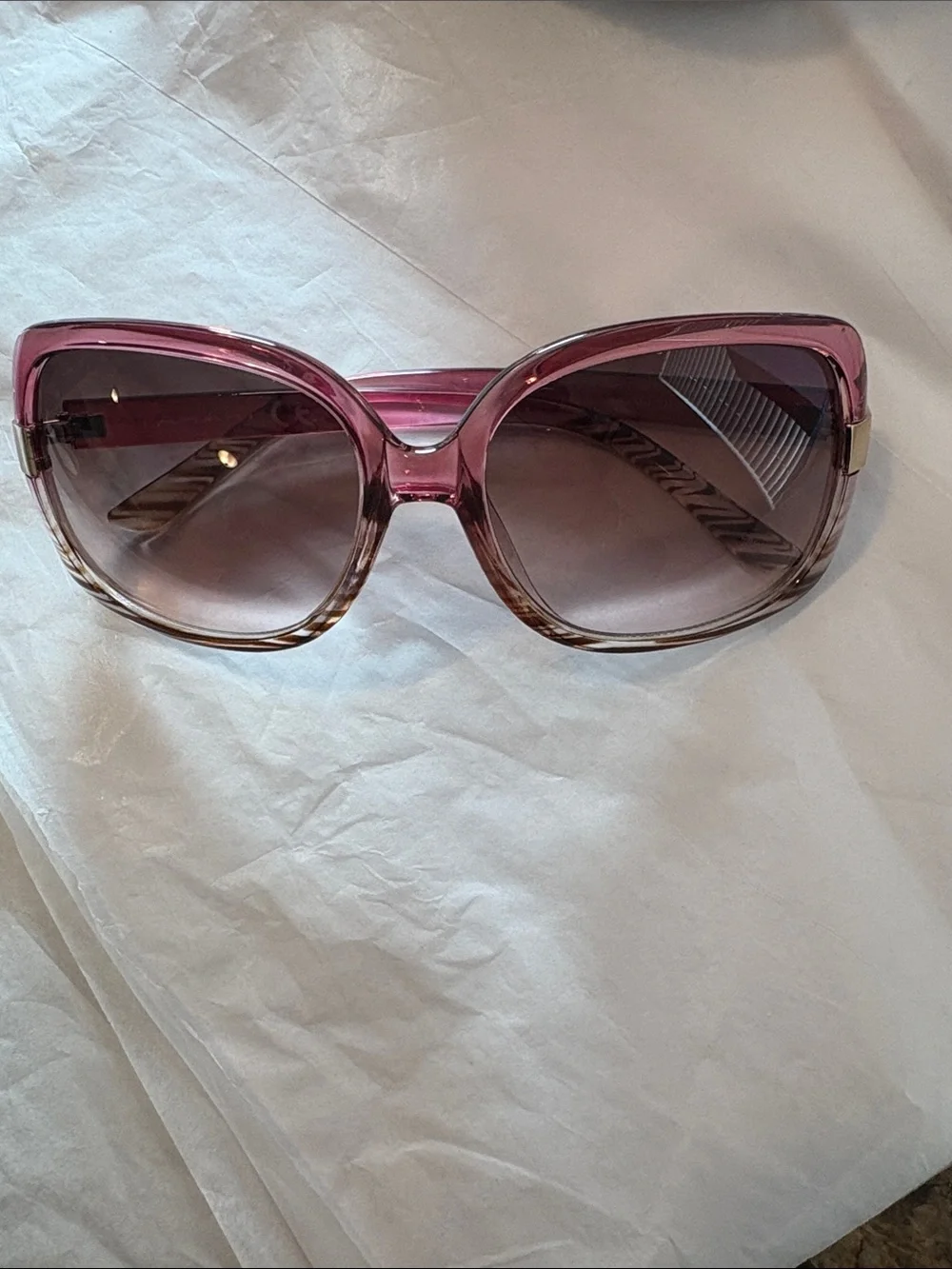 Tahari Oversized Sunglasses EETH 1104, RTH 124 PKF